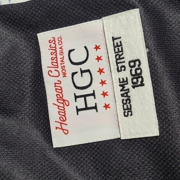 Sesame Street Hockey Jersey Size Medium NWT - Picture 7 of 10